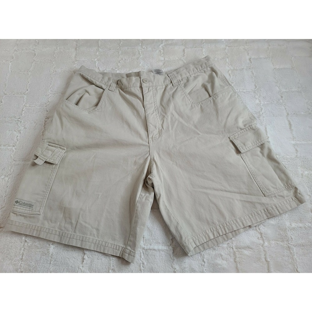 Columbia Flat Front Men's Size 40 cotton Cargo Shorts light khaki 10" inseam EUC
